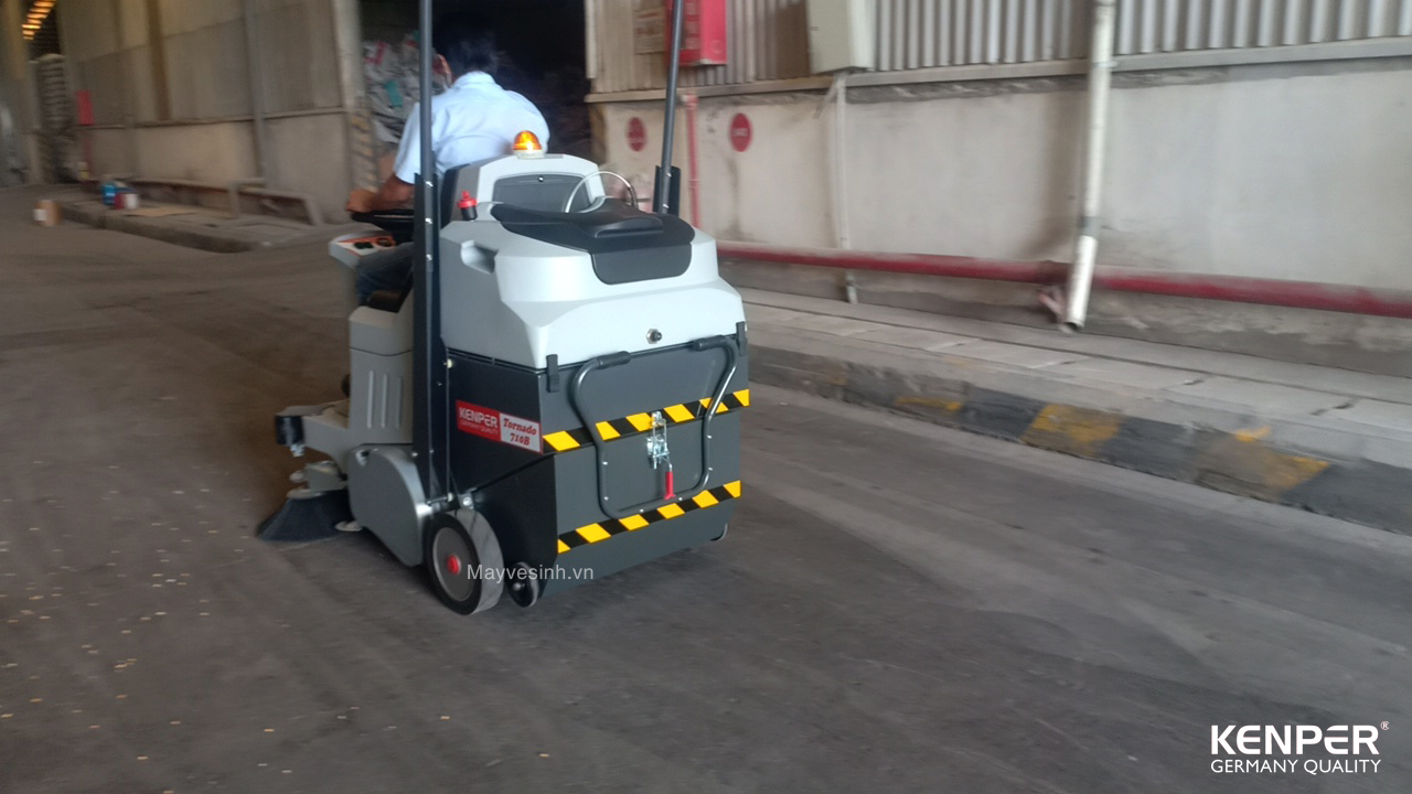 quet rac nha xuong kenper