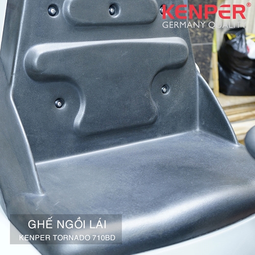 Xe quét rác ngồi lái Kenper TORNADO 710BD 7