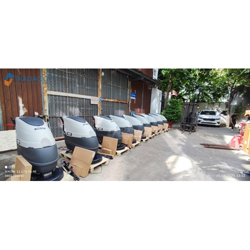 Máy chà sàn công nghiệp nhà xưởng LAVOR FREE EVO 50B 11